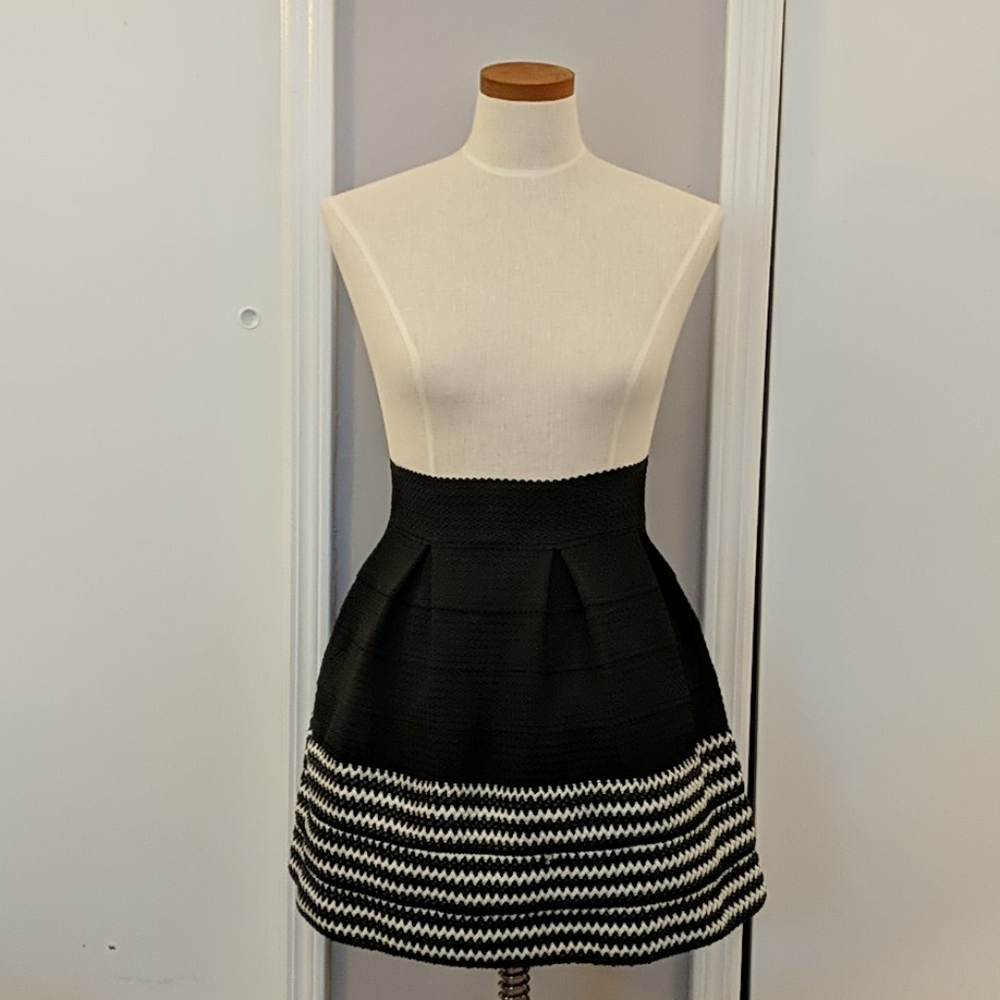 High waisted skirt